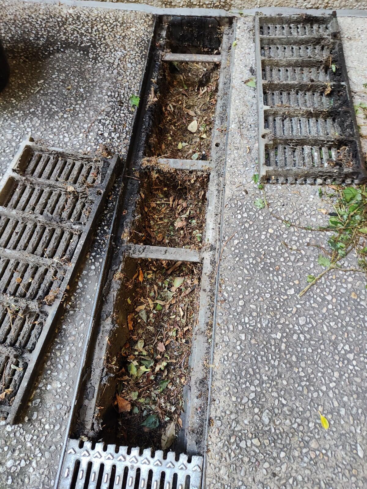 Carpark convex mirror, Carpark mirror